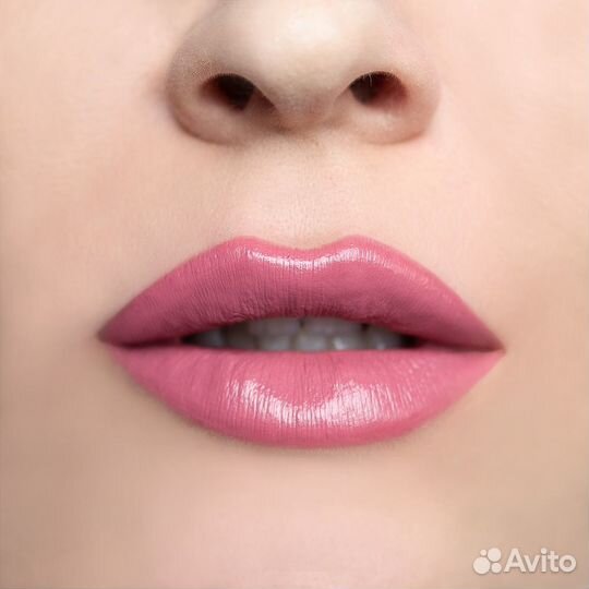 Классическая губная помада, тон 02 Essens