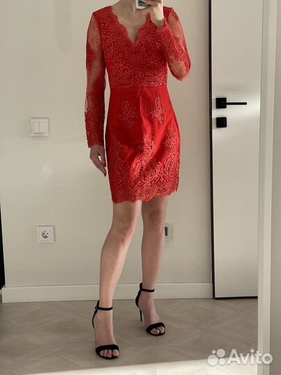 Платье вечернее с кружевом 44 размер