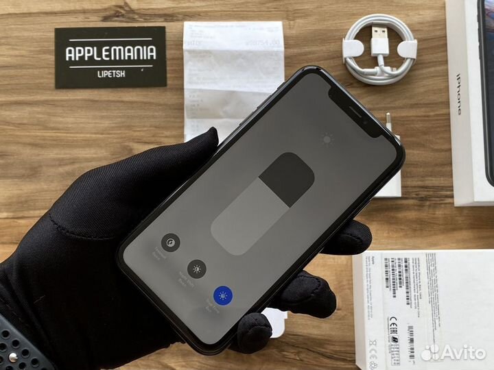iPhone Xr, 64 ГБ