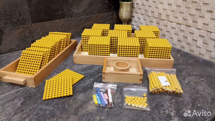 Деревянная игрушка: золотой банк