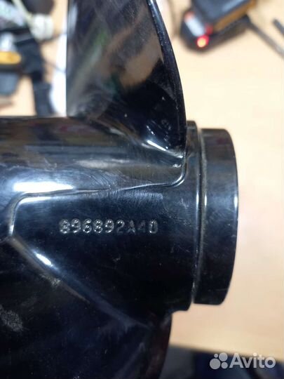 Винт гребной 48-896892A40 для Mercury