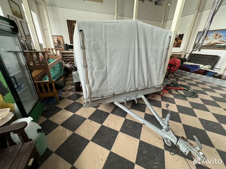 Прицеп легковой бу одноосный широкий