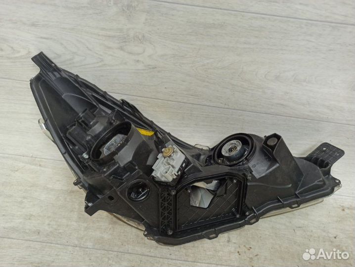 Фара передняя левая Subaru Legacy BM-9 2010