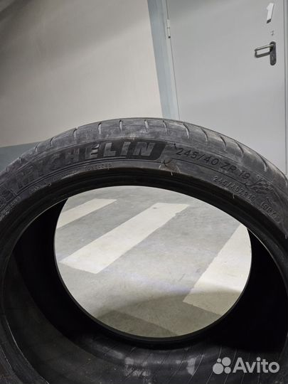 Michelin X Multi Z 245/40 R19