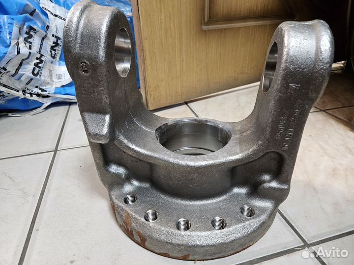 Цапфа Ивеко 42103347