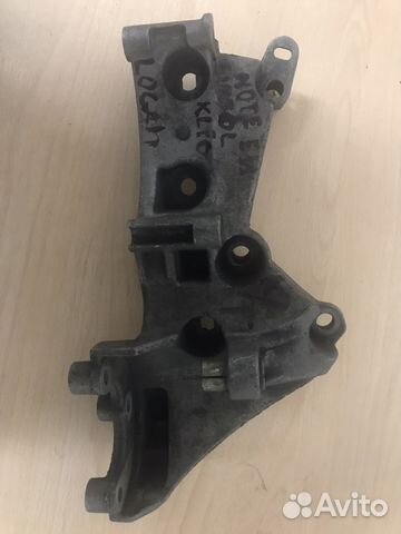Кронштеин генератора Рено Логан Симбол Клио