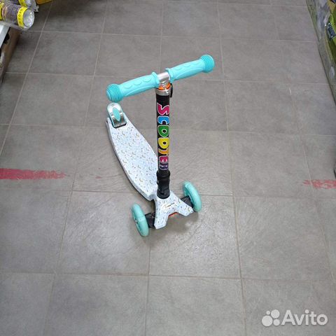 Самокат 3-х колесный со складной ручкой и принтом