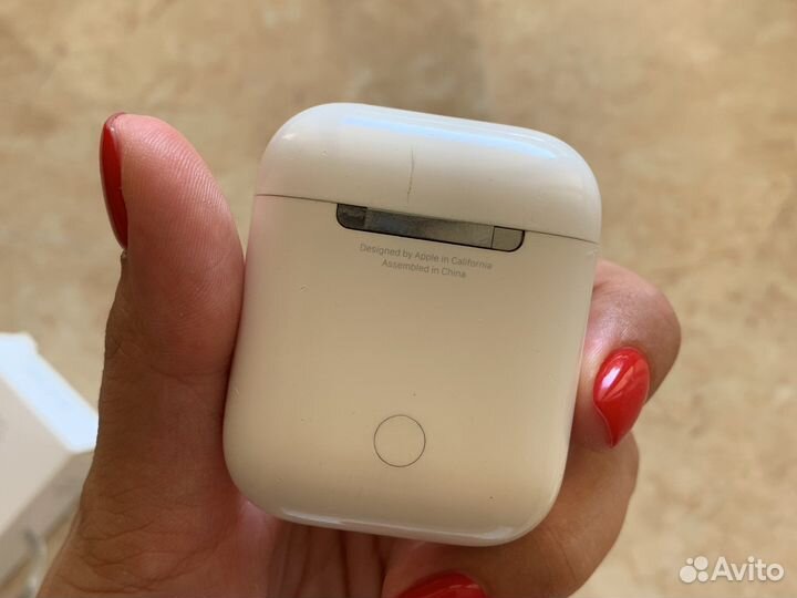 Air pods 2 (кейс + левый наушник)