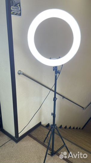 Свет для съемки. Кольцевая лампа RL-18-LED