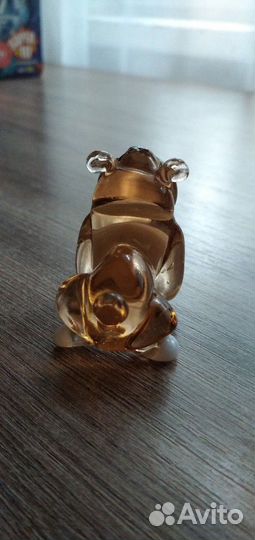 Собака стекло