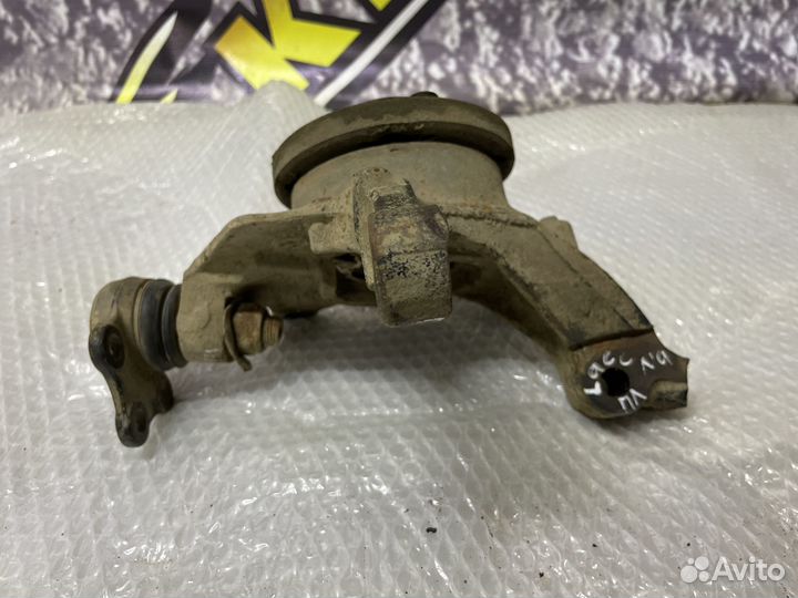 Кулак передний левый Laguna 2 Лагуна 1.8 2001-2008