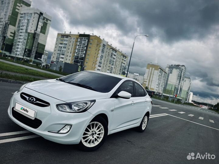 Hyundai Solaris 1.4 AT, 2011, 98 000 км