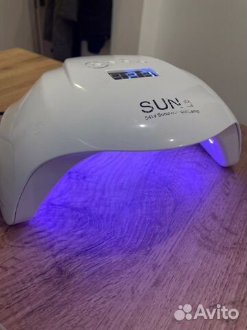 Лампа для сушки ногтей