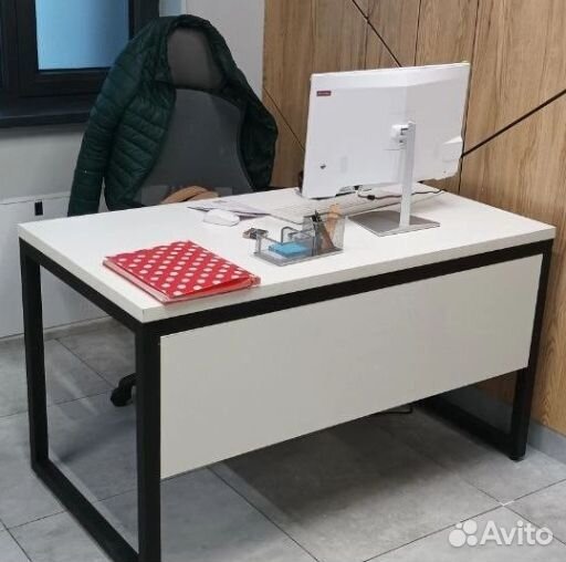 Письменный стол в стиле loft