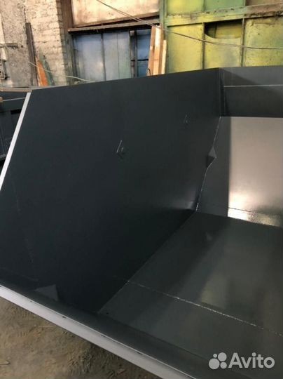 Мусорный контейнер