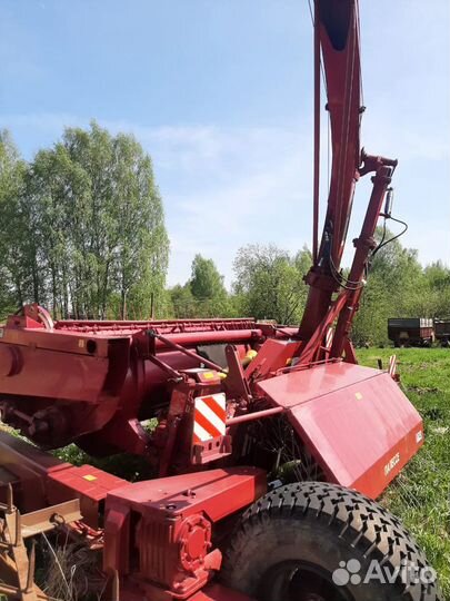 Комбайн Гомсельмаш КДП-3000 (Палессе FT40), 2016
