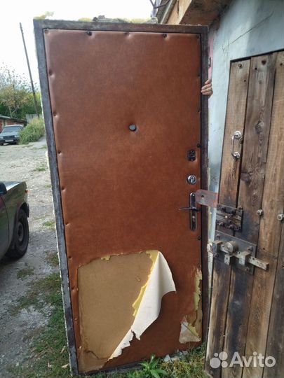 Дверь входная металлическая уличная