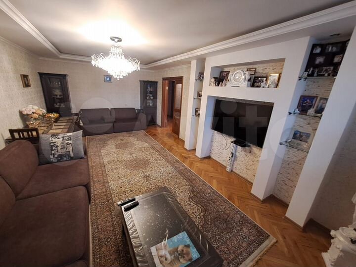 3-к. квартира, 123,1 м², 1/5 эт.