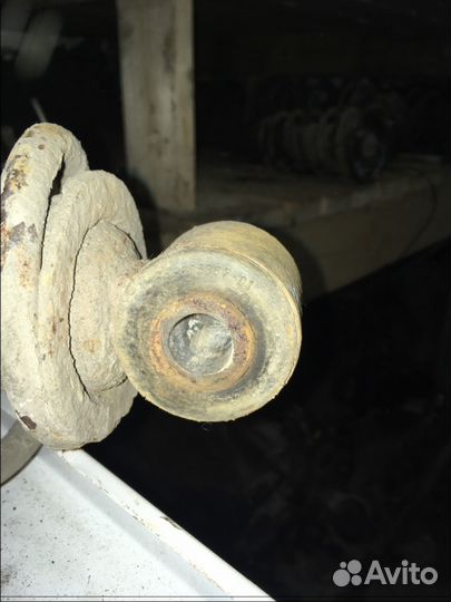 Стойка задняя Volkswagen Golf 3 Фольксваген Гольф