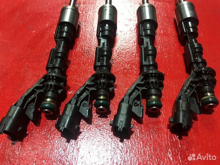 Форсунка топливная Volvo V40 MV B4164T