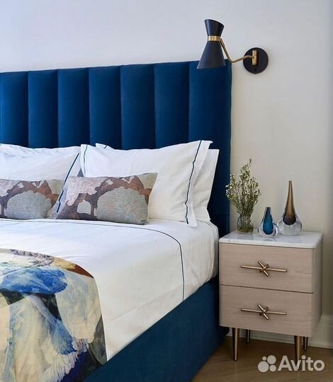 Кровать двухспальная 200х200