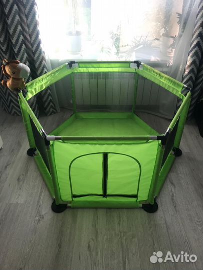 Детский манеж, сухой бассейн