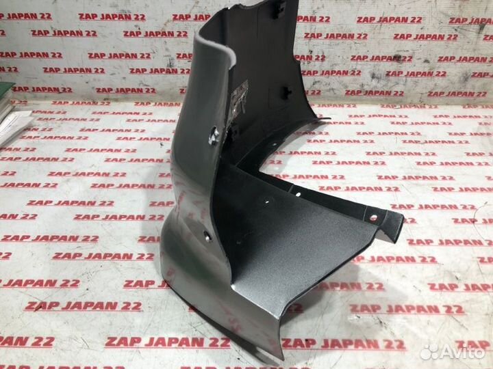 Брызговик передний левый Mitsubishi Pajero