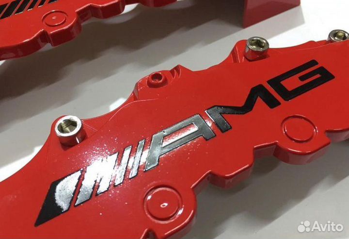 Накладки универсальные на Мерседес амг красные