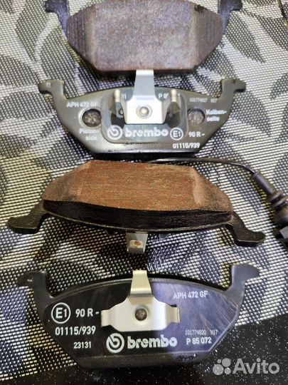 Тормозные колодки передние на Volkswagen Golf 6