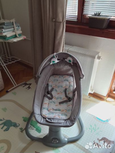 Шезлонг для новорожденных