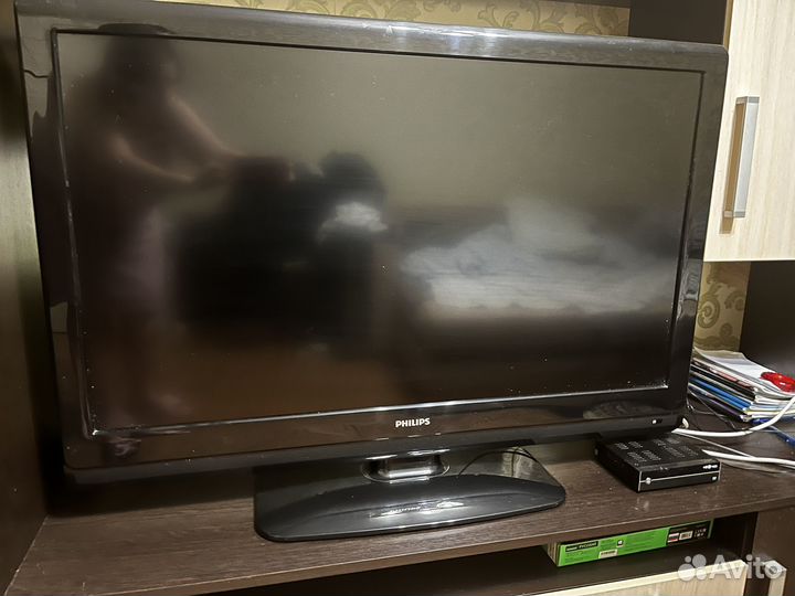 Телевизор Philips диагональ 42