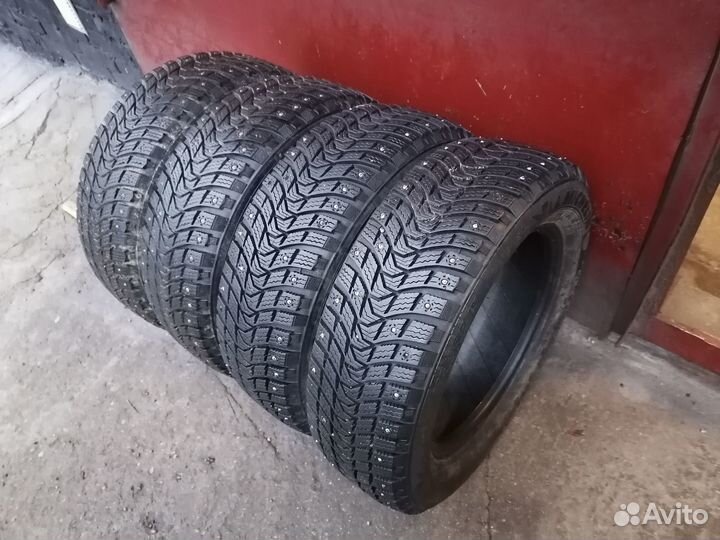Michelin X-Ice North 3 185/65 R15 92T