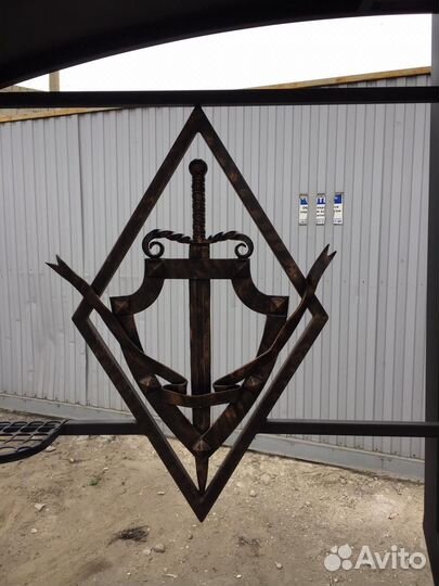 Мангал с крышей с печкой логотипом арт.0184