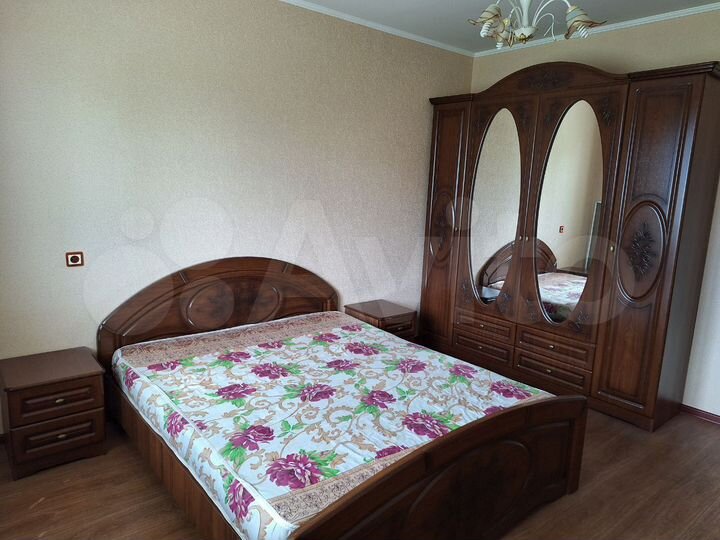 2-к. квартира, 54 м², 4/9 эт.