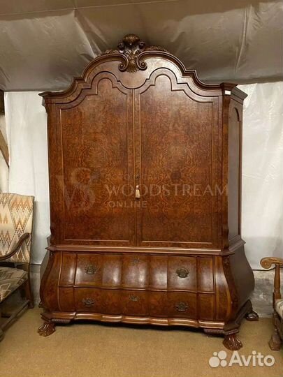 Шкаф кабинетный. Чиппендейл. Винтаж