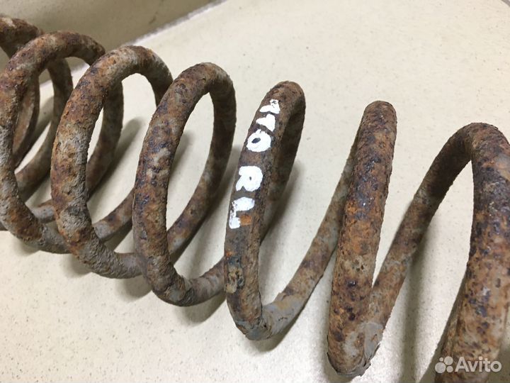 Пружина задняя Vitara/Sidekick 1989-1999