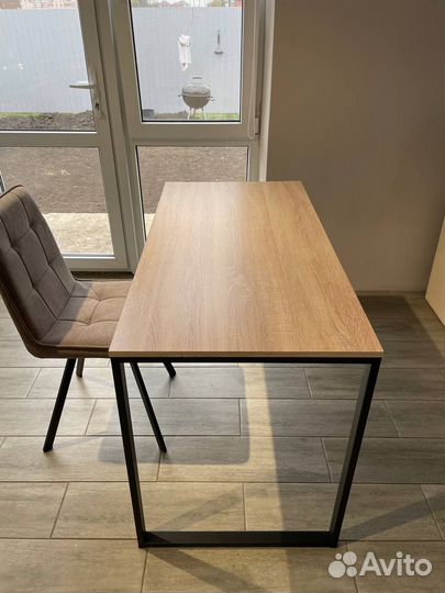 Компьютерный стол новый коричневый