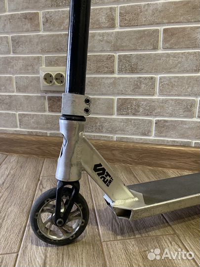 Трюковой самокат RAY 24 Element серо-черный