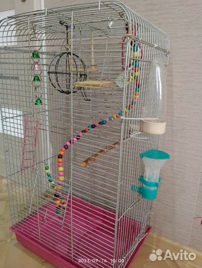 Большая клетка для птиц