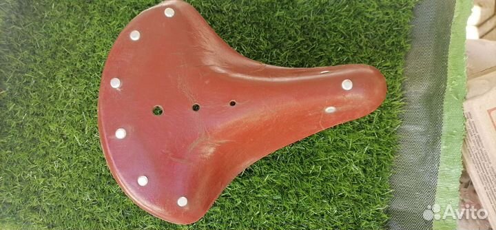 Велосипедные сиденье. седло