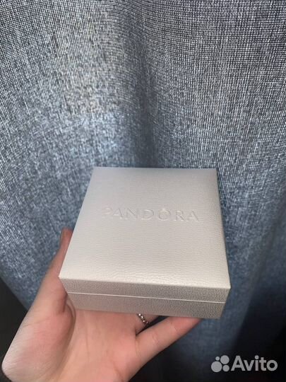 Украшение на шею