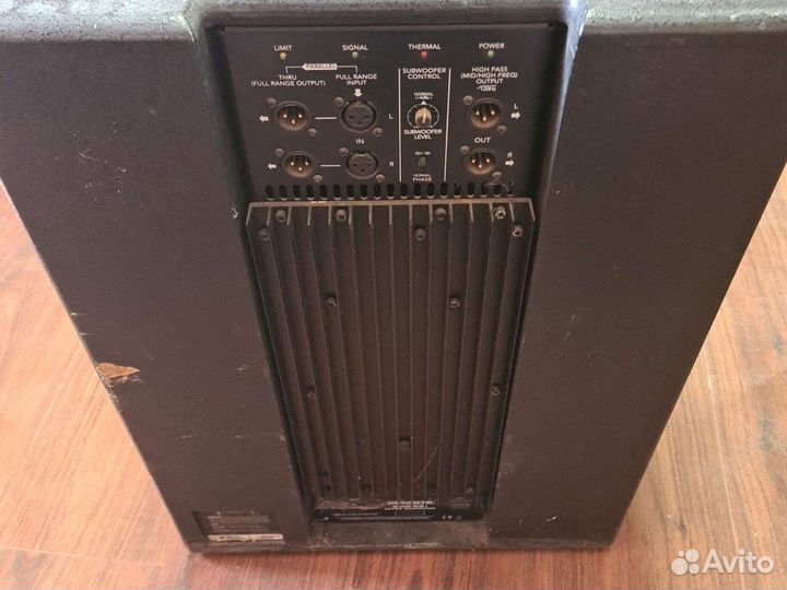 Активный сабвуфер mackie SWA1501