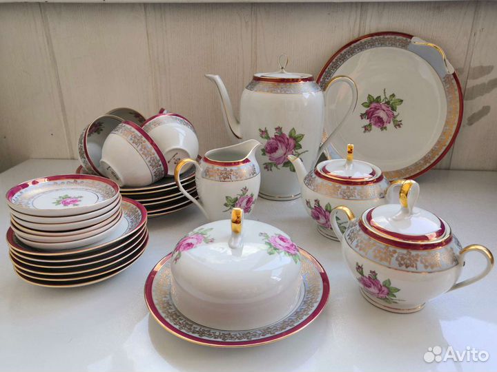 Сервиз чайно-кофейный фирмы BES гдр на 5 персон