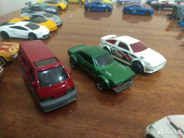 Hot Wheels main, Premium, ferrari