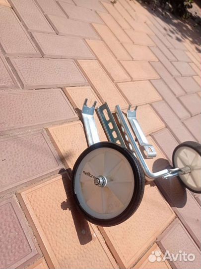 Боковые колеса для велосипеда