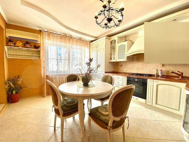 2-к. квартира, 95 м², 5/9 эт.