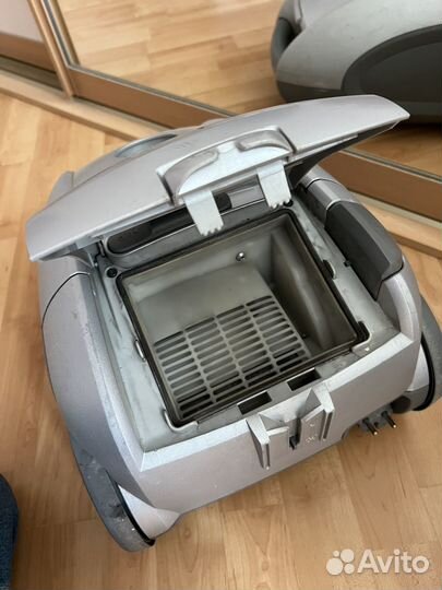 Пылесос bork vc shb 9118 si на запчасти