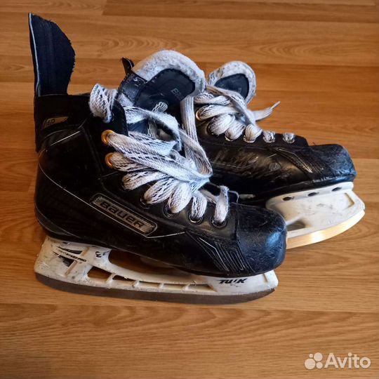 Хоккейные коньки bauer