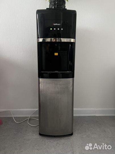 Кулер для воды