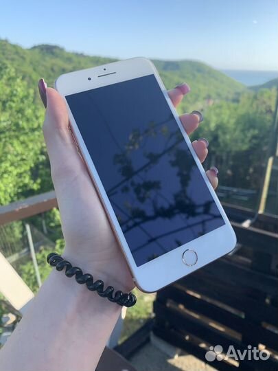 iPhone 8 Plus, 64 ГБ